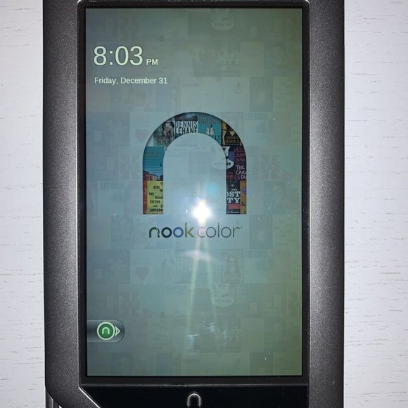 TESTED! Barnes & Noble Nook Color E-Reader Tablet (Model: BNRV200) - Picture 1 of 5
